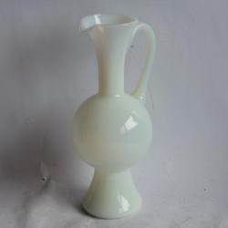 Pichet verre opalescent Aiguière