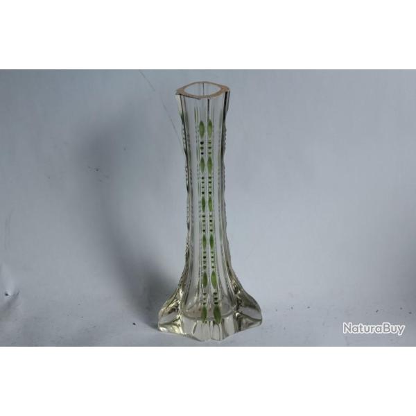 Vase cristal taill� �maill� vert