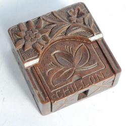 Boite Porte montre de gousset bois sculpté Chillon Art populaire