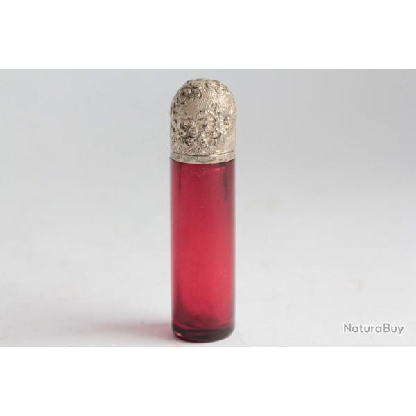 �tui � aiguilles d� � coudre Cristal rubis et argent couture