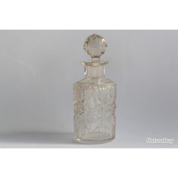 Flacon � parfum cristal