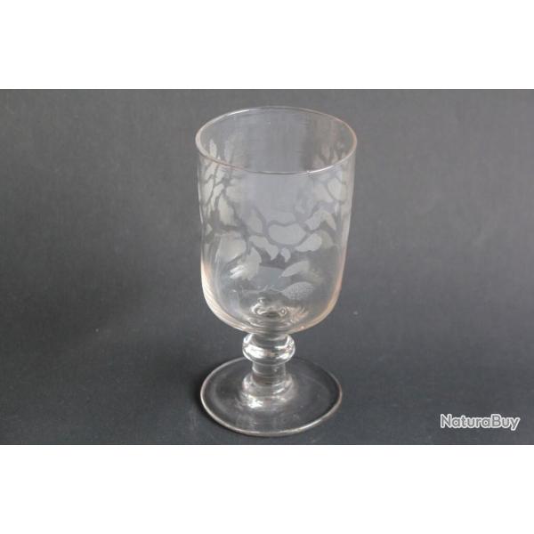 Ancien verre dcor grav Roses