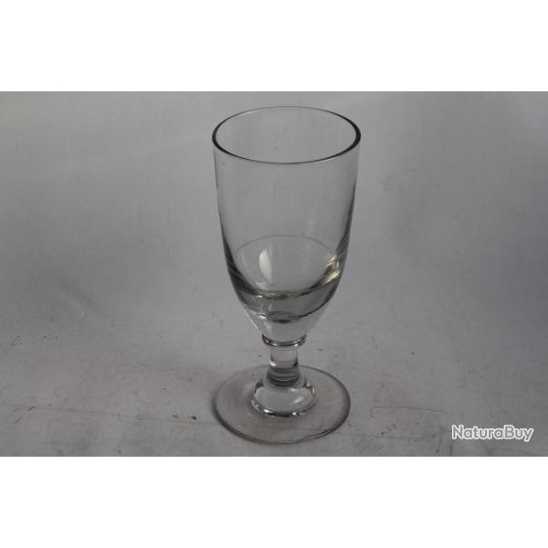 Ancien verre � absinthe avec dose