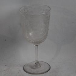 Ancien verre cristal grav&eacute; Fleurs alpines For&ecirc;t Noire Art Populaire