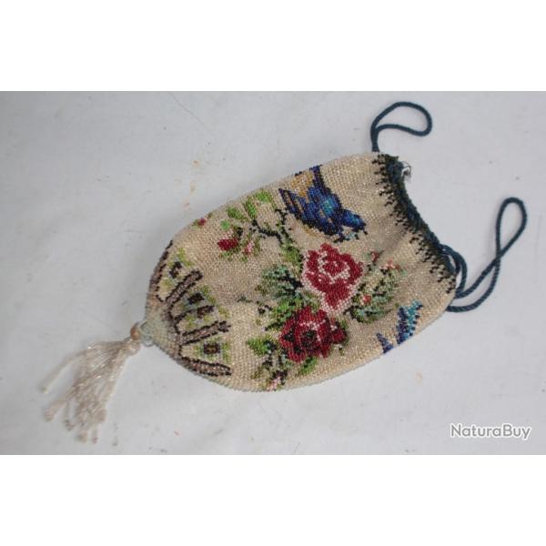 Sac en perl� de verre Oiseaux et roses XIXe si�cle