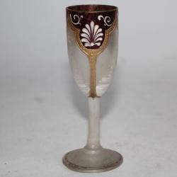 Ancien verre à liqueur émaillé
