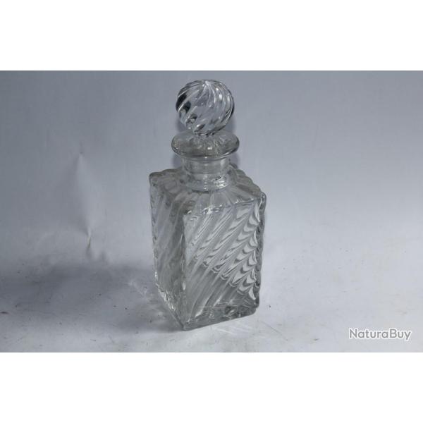 BACCARAT Flacon cristal Bambou torsad�