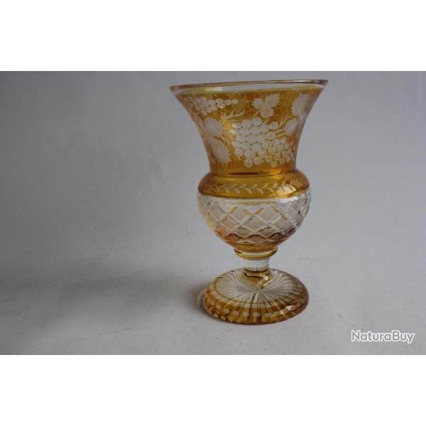 Vase M�dicis en cristal taill� vin vignes