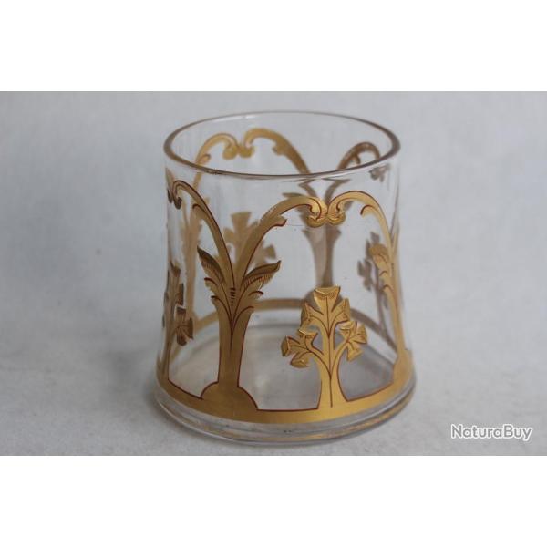 Ancien pot cristal �maill� or
