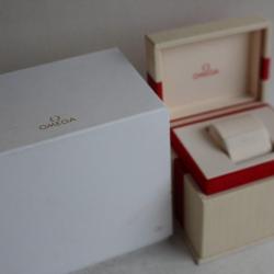 OMEGA écrin pour montre collection horlogerie