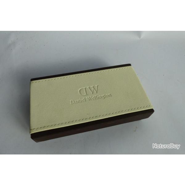 �crin pour montre David Wellington