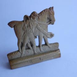 Sculpture cavalier grès