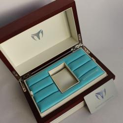 TechnoMarine écrin pour montre + garantie