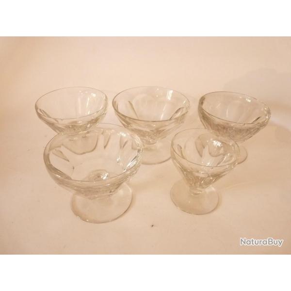 BACCARAT Cinq Verres cristal