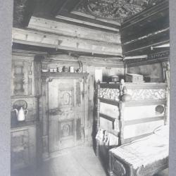 Photographie Suisse Intérieur de maison en bois sculpté