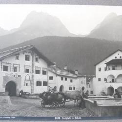 Photographie Suisse SCHULS Dorfplatz