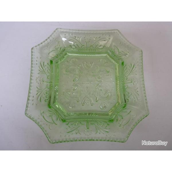 Assiette cristal PORTIEUX � l'urane (Ouraline) Art de la table