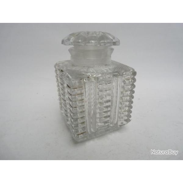 Flacon � sel cristal taill�