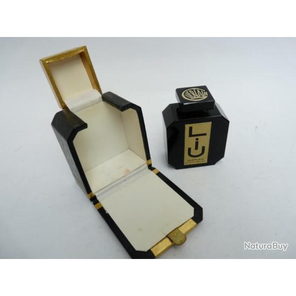 Flacon de parfum tabati�re LIU par GUERLAIN cristal de BACCARAT