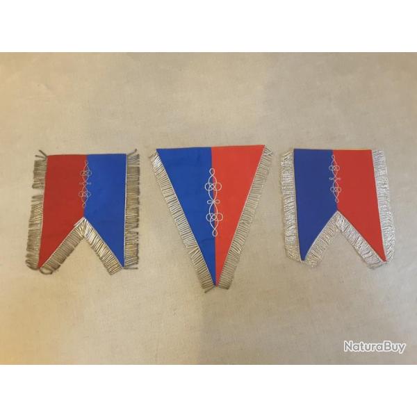 Lot de 3 fanions militaires