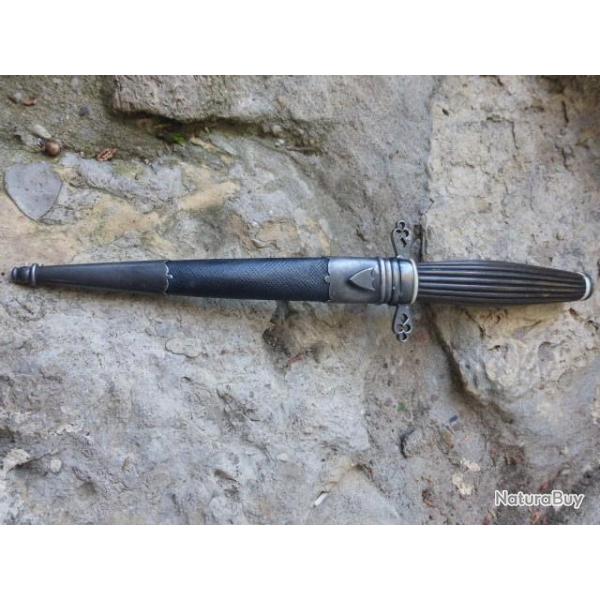 Superbe Dague Romantique 17 eme.