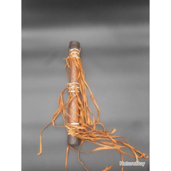 CARQUOIS AFRICAIN ETHNIE MANDINGUE DES ANNEES 1980 ET QUELQUES FLECHES