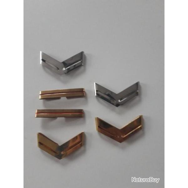 LOT D INSIGNES METAL POUR GRADES ARM�E FRAN�AISE