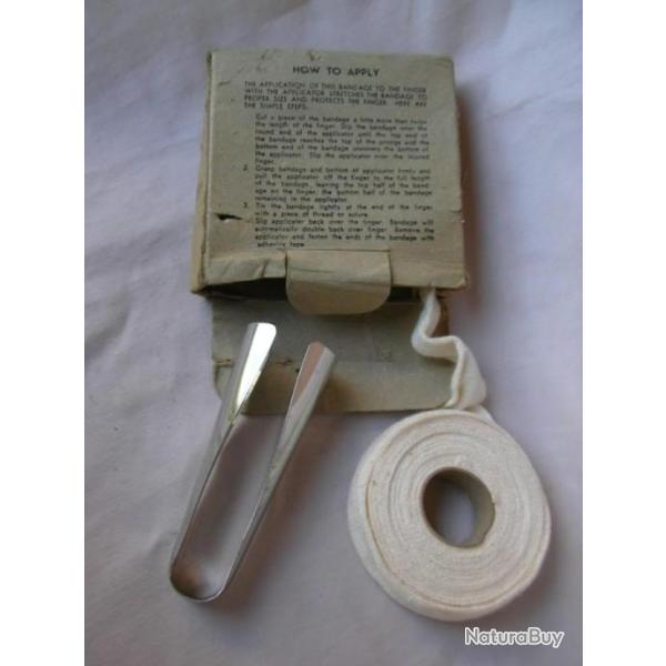 WW2 US BOTE DISTRIBUTEUR DE BANDAGE BLANC AMRICAIN AVEC SA PINCE DANS SA BOTE D'ORIGINE RARE