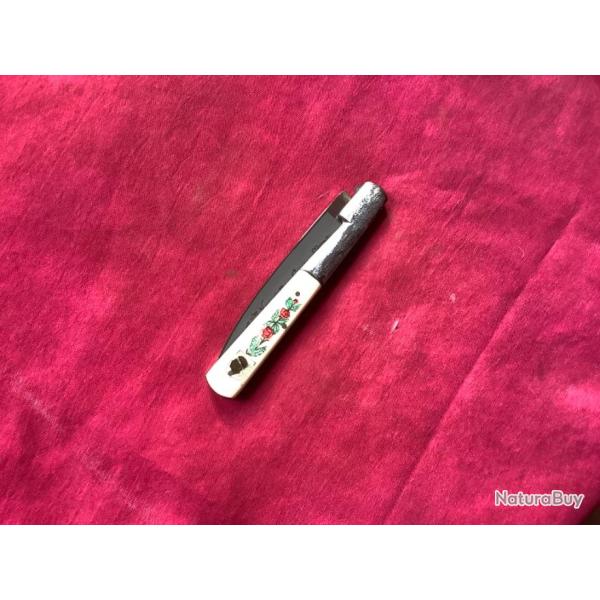 Couteau vendetta ancien numro 3, pas de prix de rserve