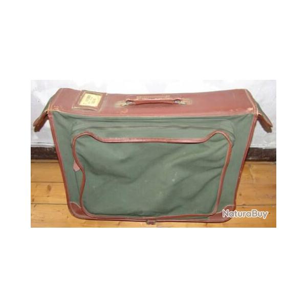 Valise/penderie pour personnel navigant de l'arme de l'air