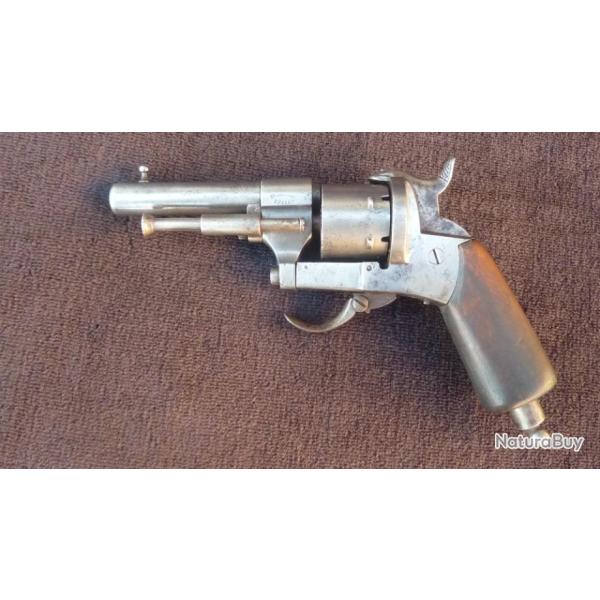 Revolver Dumonthier  broches.