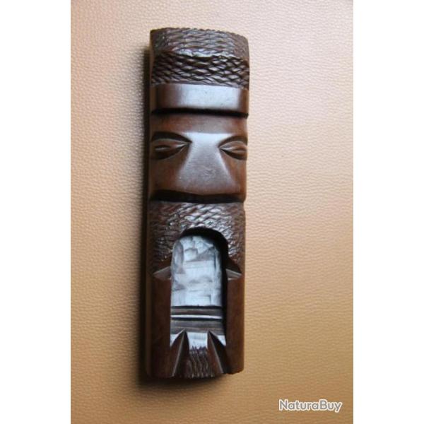 ARTISANAT MALGACHE BOIS SCULPTE