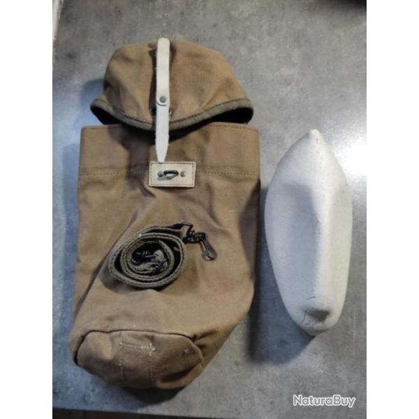 Etui masque  gaz ancien