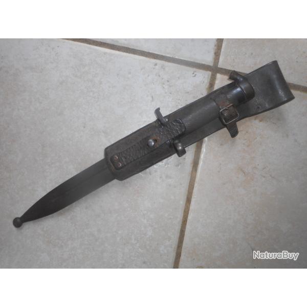 ancienne baonnette sudoise modle 1896 avec porte fourreau cuir