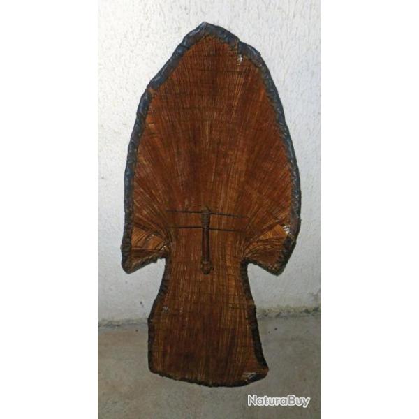 BEAU BOUCLIER AFRICAIN,  ANNEES 1900, ETHNIE MASSA, TCHAD CAMEROUN,  POUR COLLECTION