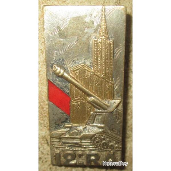 12 Rgiment d'Artillerie, dos guilloch