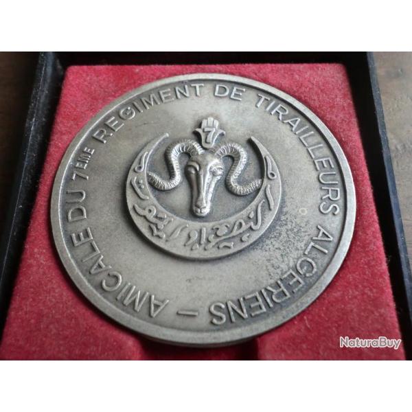 MEDAILLE AMICALE  DU 7eme REGIMENT  DE TIRAILLEURS ALGERIENS