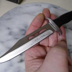 Couteau Rambo III Mini Stallone Signature Edition Lame Acier 420 Manche Bois Etui Cuir RB9433