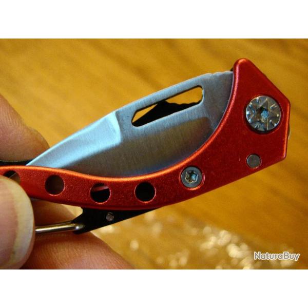 MINI COUTEAU SQUELETTE SURVIVAL--TOUT METAL-AVEC MOUSQUETON INCORPORE- FONCTION// COLLECTION