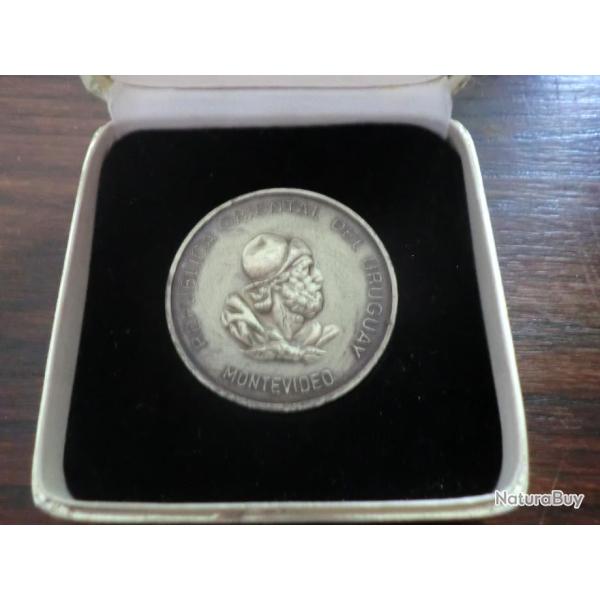 MEDAILLE  AVEC  COFFRET REPUBLICA ORIENTAL DEL URUGUAY  MONTEVIDEO