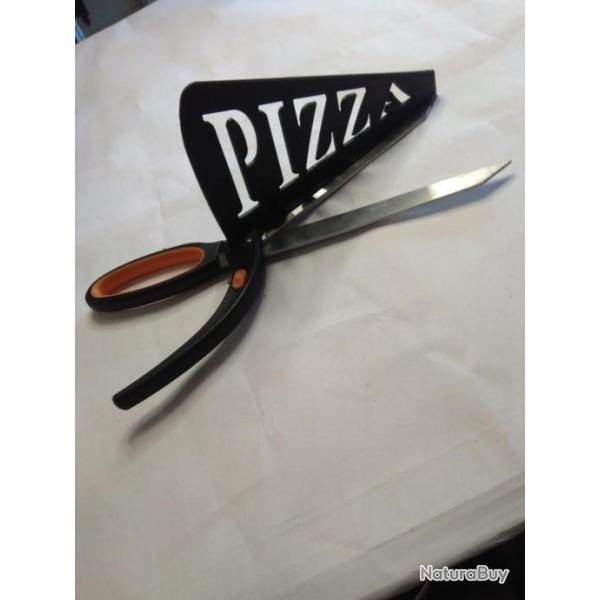 Ciseaux  pizza avec plateau
