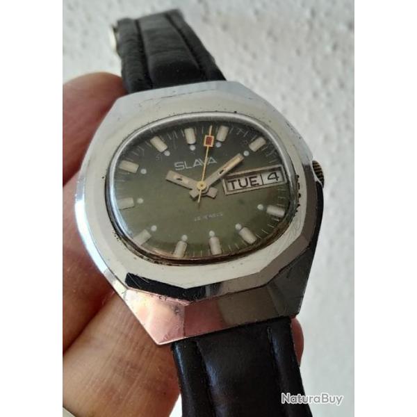 SLAVA BELLE MONTRE MONTRE M�CANIQUE JOUR ET DATE URSS CCCP 1970