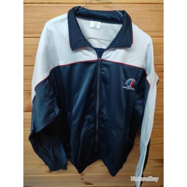 Ensemble survtement sport arme