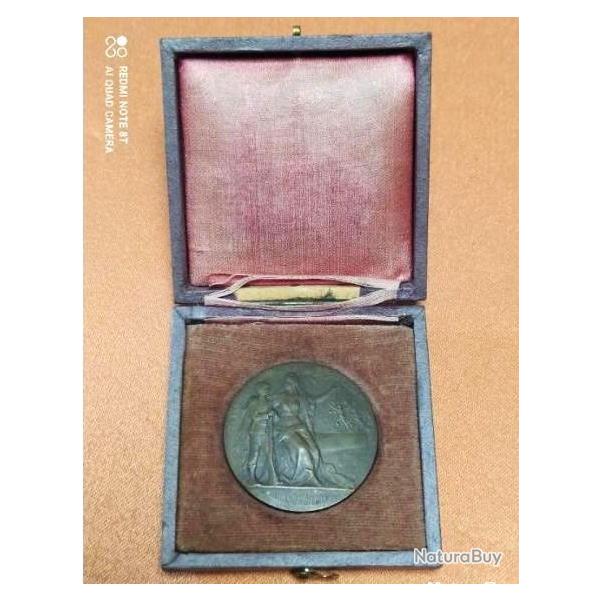 MEDAILLE PREPARATION MILITAIRE DANS SON ECRIN , FIN 19 EME, DEBUT 20 EME