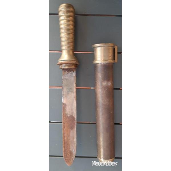 Poignard de Scaphandrier Fran�ais lame en fer Couteau Marine � identifier