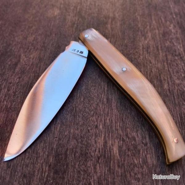 Couteau LE SAINT AMANS Manche en Corne