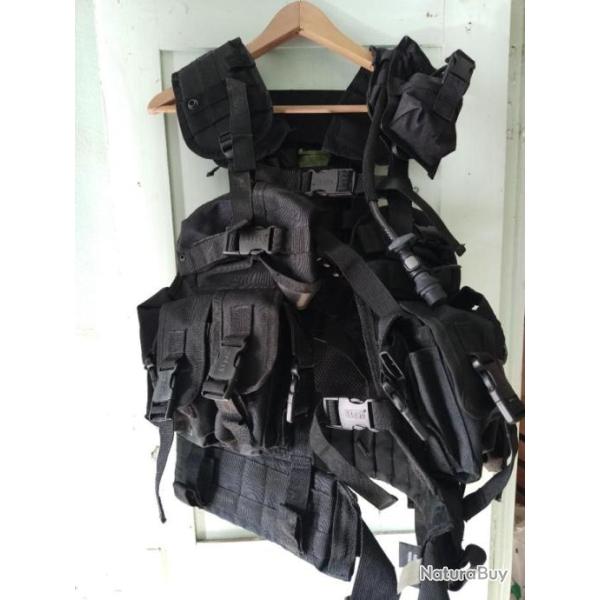 Gilet airsoft multi poche avec accessoires