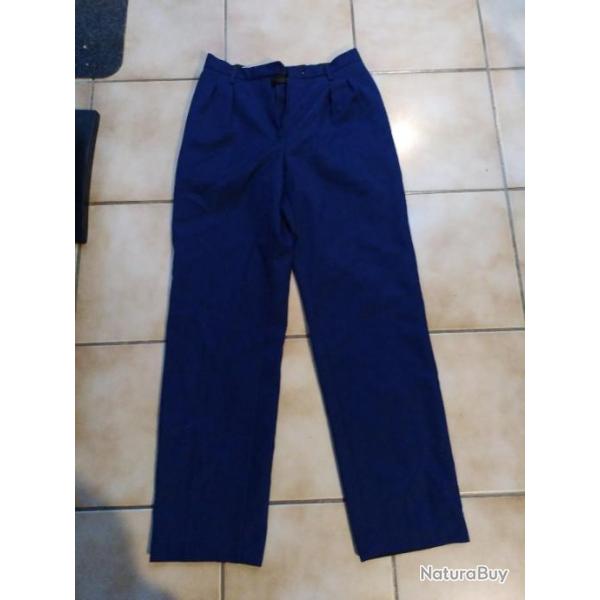 3 Anciens pantalon gendarmerie femme