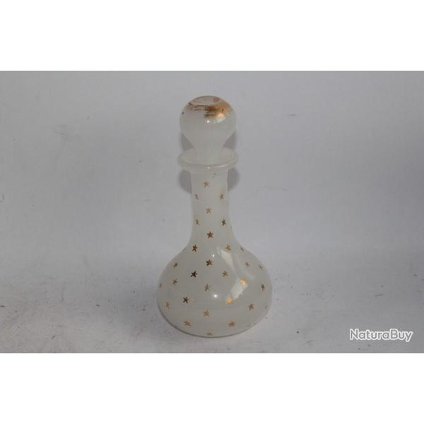 Flacon � parfum opaline �maill�e or �toiles Charles X