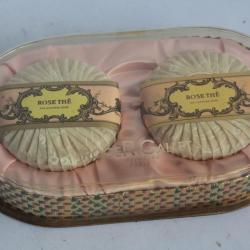 ROGER & GALLET Boite de savons parfumés Rose thé vintage